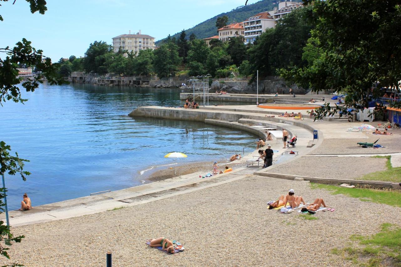 Apartments With A Parking Space Lovran, Opatija - 7713 Exterior foto